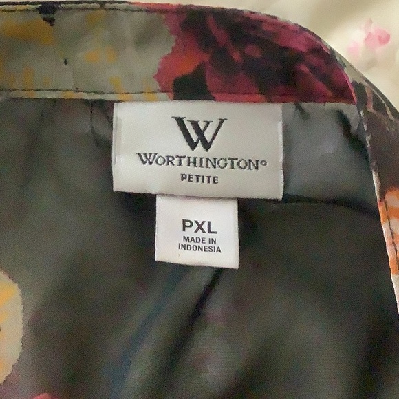 Worthington Sheer Black Polyester Floral Button Blouse with Long Pleated Sleeves - Picture 11 of 11